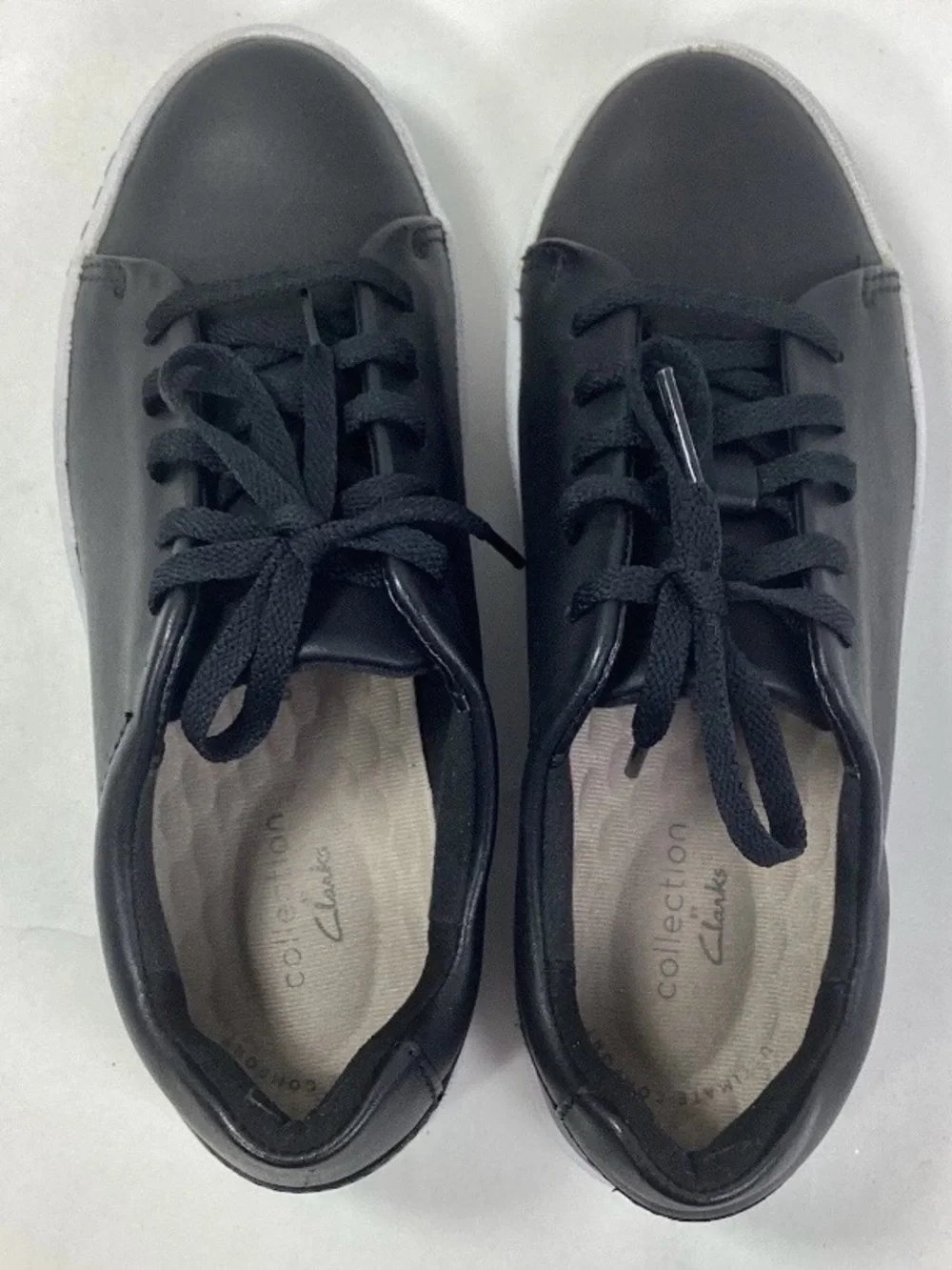 Clarks Black Low-Top Lace-Up Sneakers with White Sole